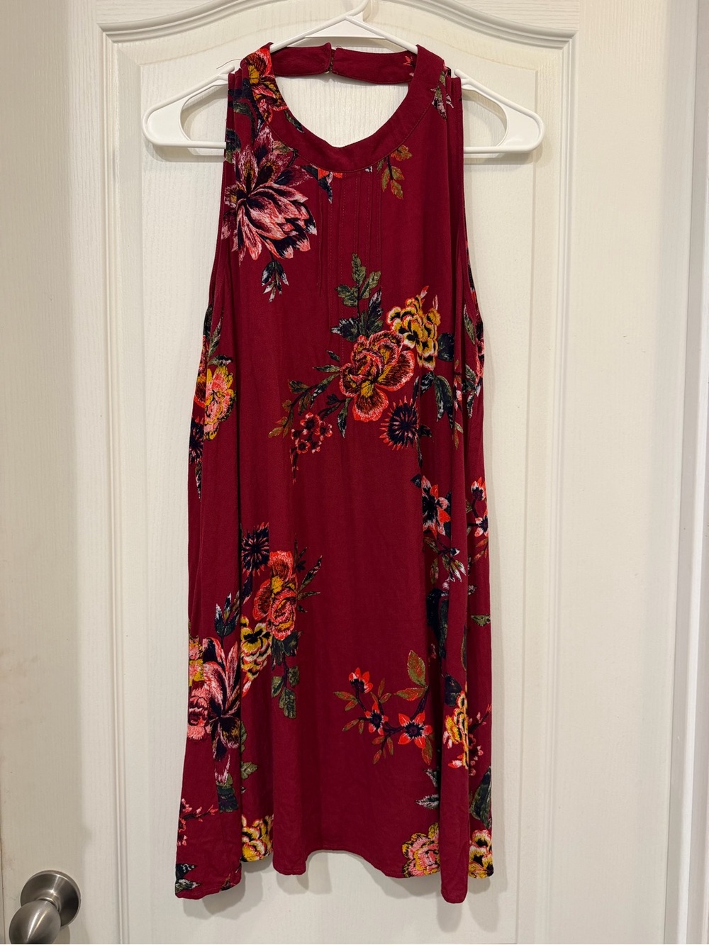 Eyeshadow XL Burgundy Floral Choker Neck Swing Dress 100% Rayon